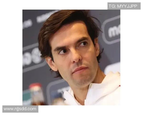 卡卡在足球明星中的排名分析与影响力探讨 卡卡在足球明星中的排名分析与影响力探讨