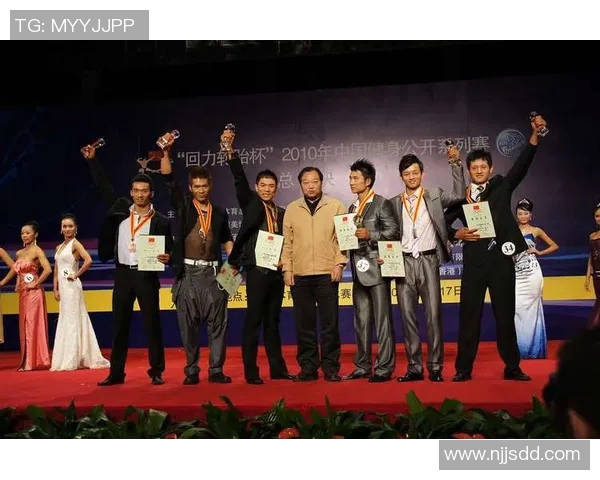 成都网球队荣登全国网球团队协作排行榜第二名展现强大实力与团队精神 成都网球队荣登全国网球团队协作排行榜第二名展现强大实力与团队精神