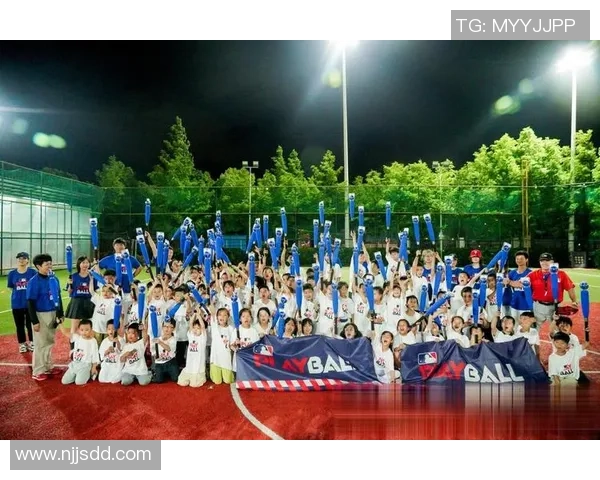 杭州野球足球:探索这座城市的野球文化与足球热情的完美结合 杭州野球足球:探索这座城市的野球文化与足球热情的完美结合